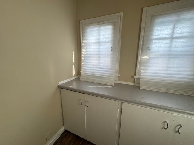 Photo - 1211 N Sheridan St