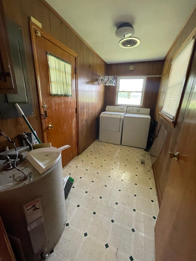 312 Glasgow Rd Rental For Rent in Bowling Green, KY