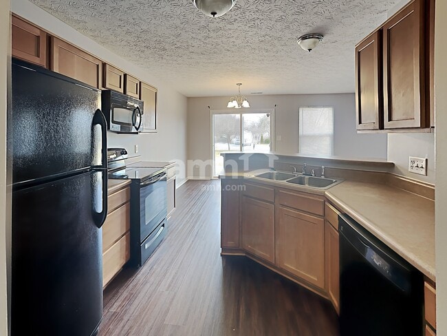 Photo - 7216 Burlat Ln