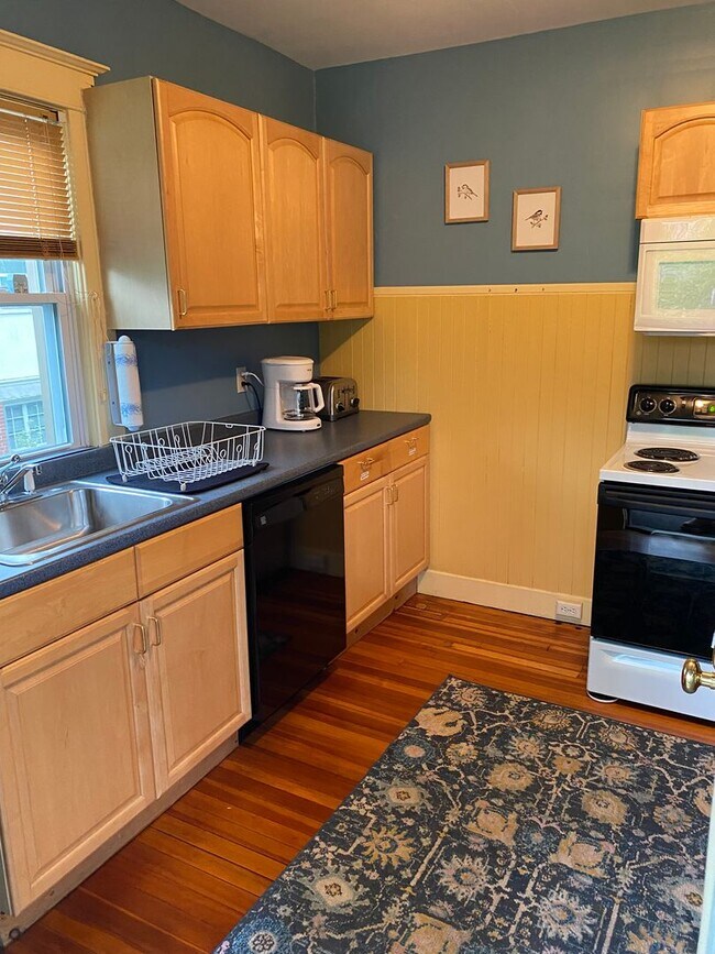 Photo - 118 Elm St Unit 118 Elm Street- Apartment