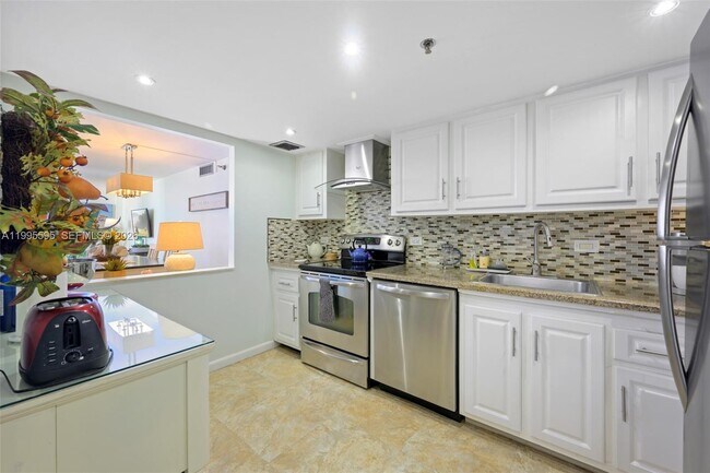 20515 E Country Club Dr Unit 348