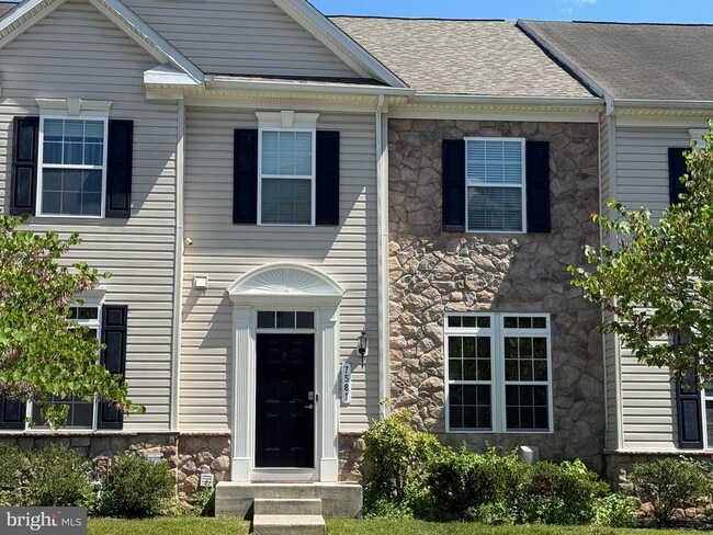 Building Photo - 7581 Taunton Ct