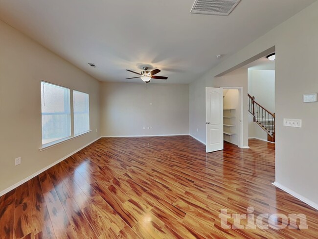 Photo - 10507 Kempsford Dr