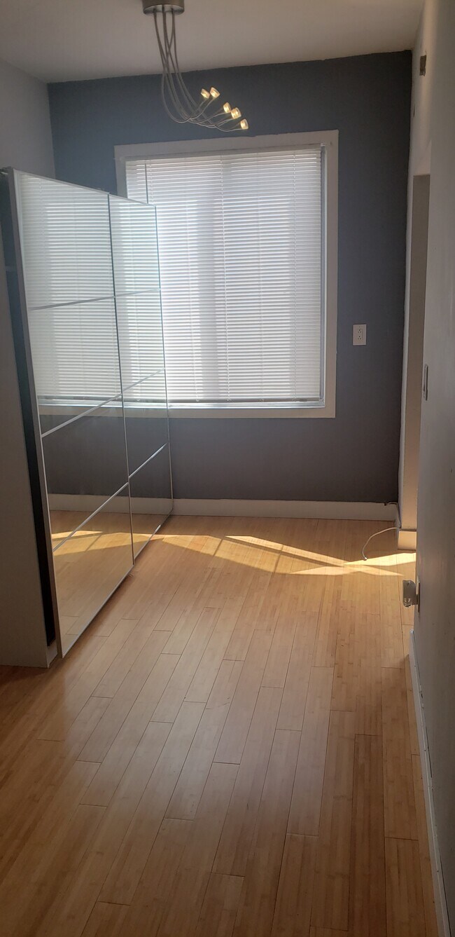 Separate room - 133 S Elm Dr Unit Apt J