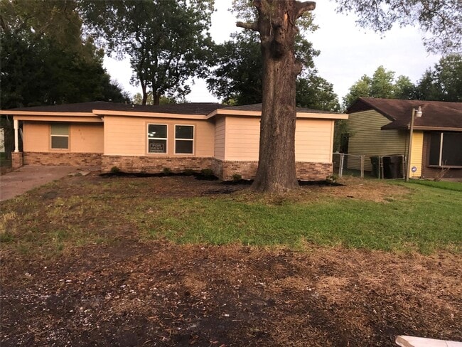 Building Photo - 8119 Rockford Dr Rental