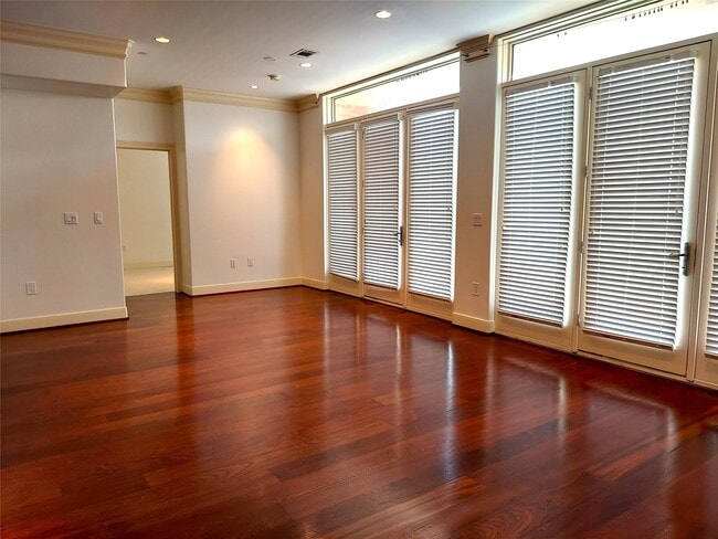 Photo - 1419 Montrose Blvd Unit 601