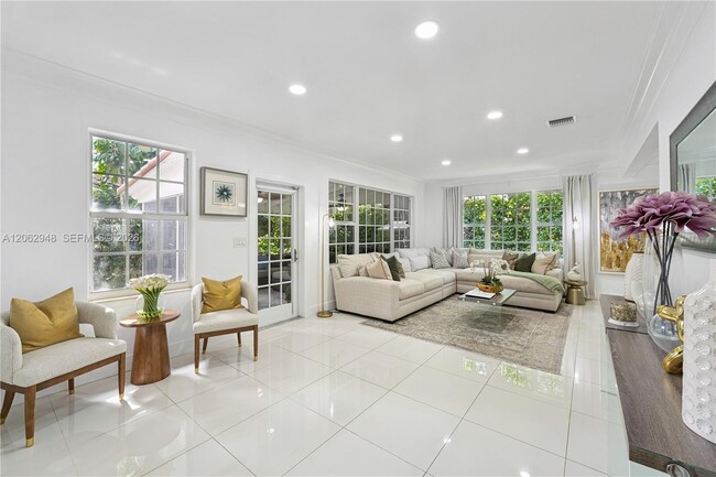 Photo - 420 Aledo Ave