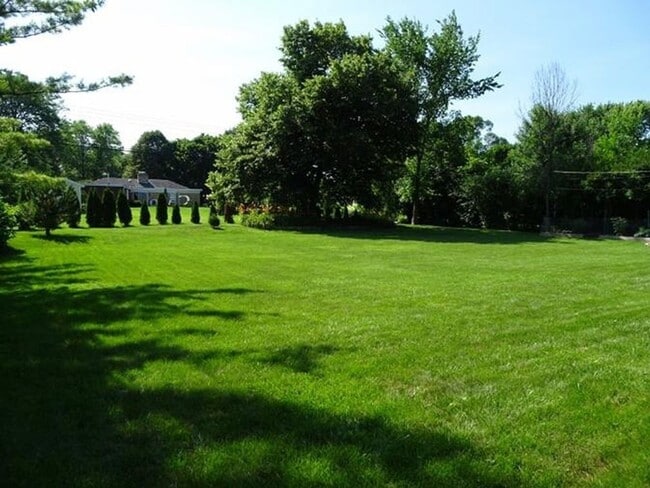 Photo - Spacious Ranch in Elm Grove!