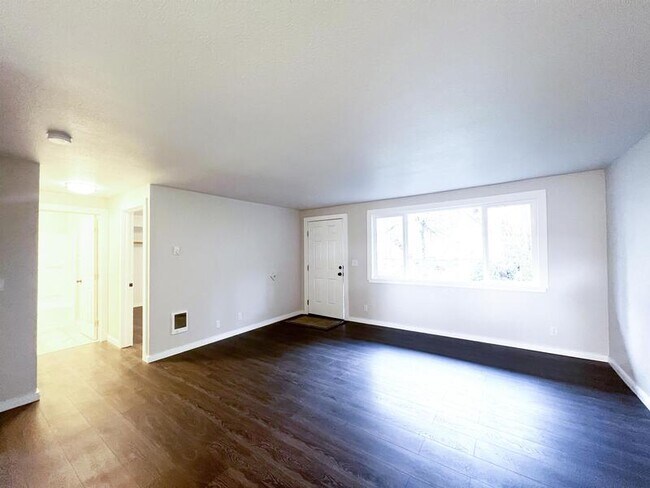 Photo - 151 N Grand St Condo