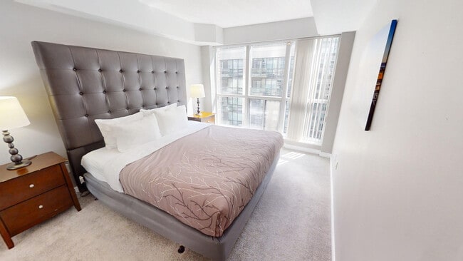 270 Wellington St W Unit SI FL1-ID1030946P