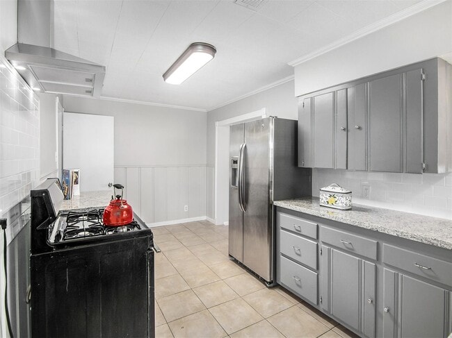 Photo - 2215 Silverbonnet St