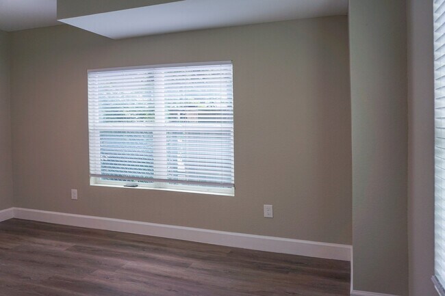 Photo - 3703 Market St