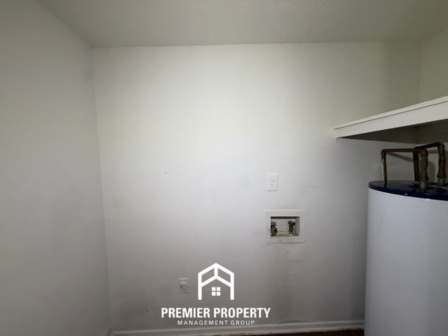 Photo - Beautiful 3BR/2BA Bartlett Area Home | Rustic Fireplace, Large Fenced Yard & Garage