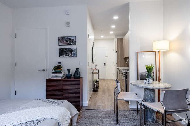 Studio - 411SF