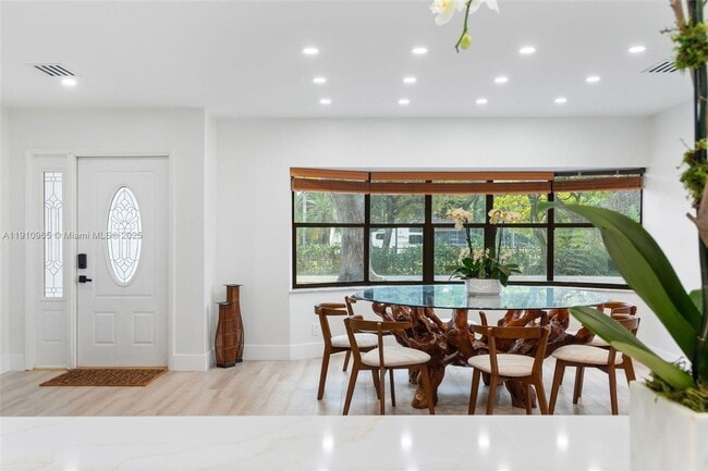 Photo - 12511 SW 13th St