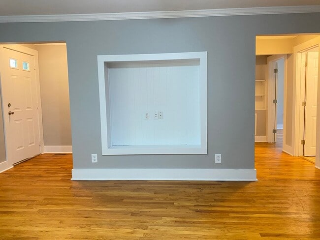 Photo - Great location 2 bedroom 1 bath home near APSU and Downtown!