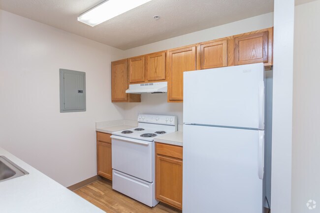 2BR, 1BA