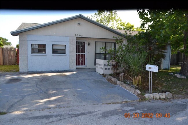 Photo - 9203 Roundwood Ct House