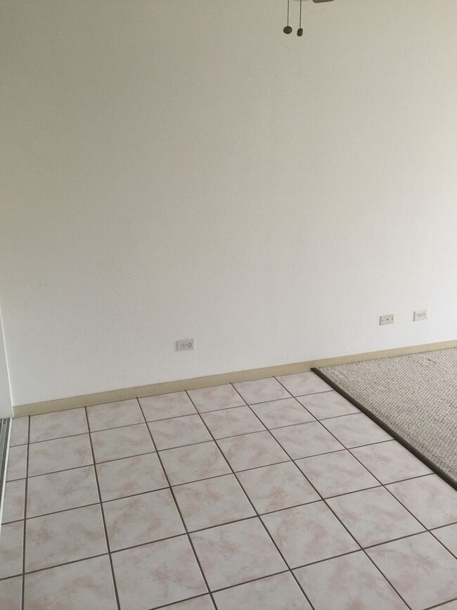 Photo - Sakura Condo, 1 bed, 1 bath, covered parking, Nuuanu