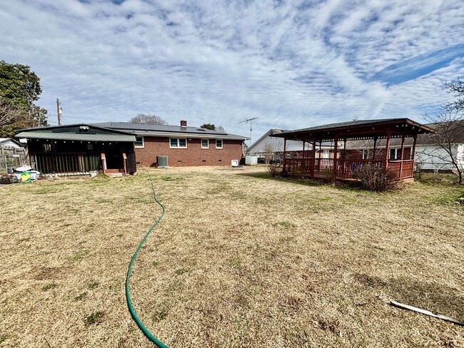 Photo - 3 Bedroom 2 Bath home