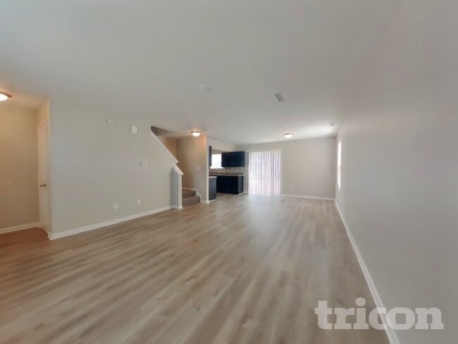 Photo - 2911 Wolfgang Way