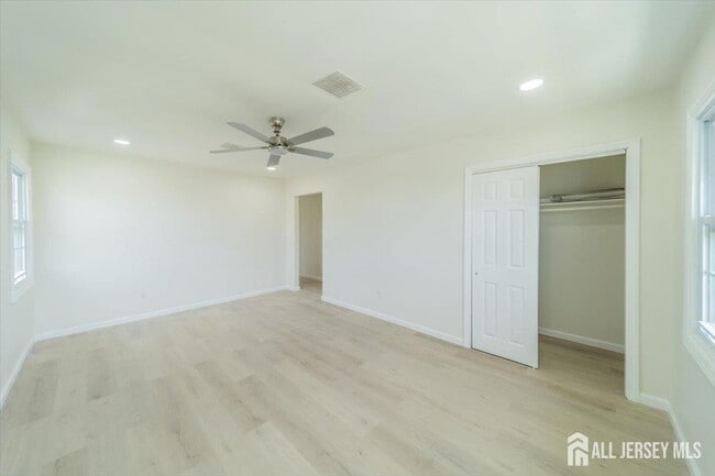 Photo - 54 Bergen St Unit 2 FL