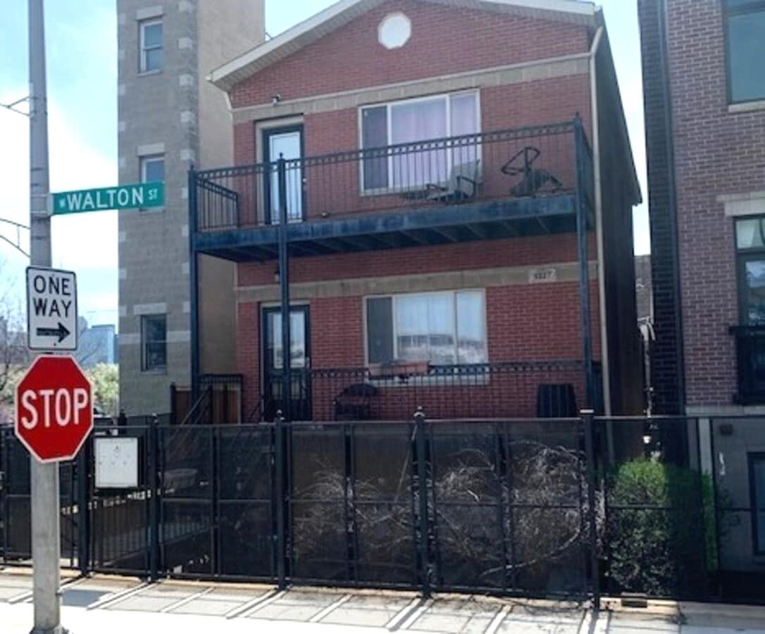 Photo - 1327 W Walton St Unit 2