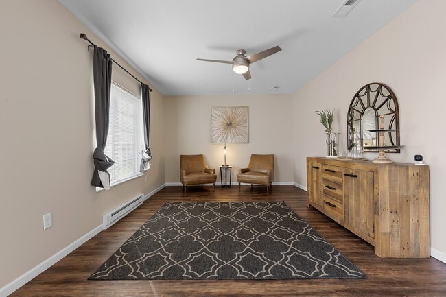 Photo - Redwood Grand Rapids