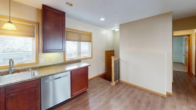 Photo - 1103 E Indiana Ave