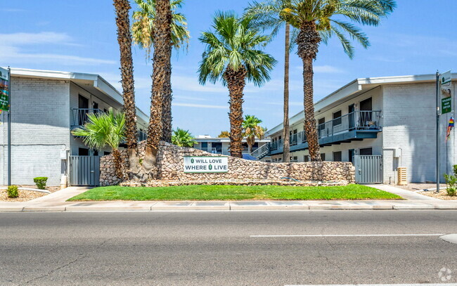 Building Photo - Large 2 bedroom units central Phoenix loca... Rental