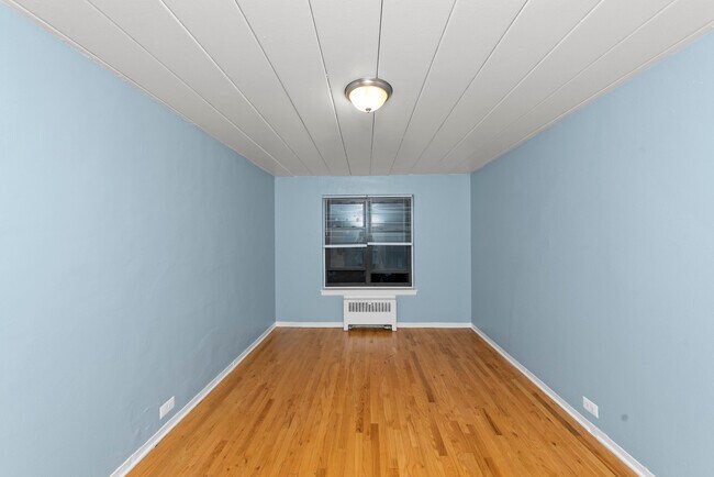 Photo - 1360 W Touhy Ave Unit 409