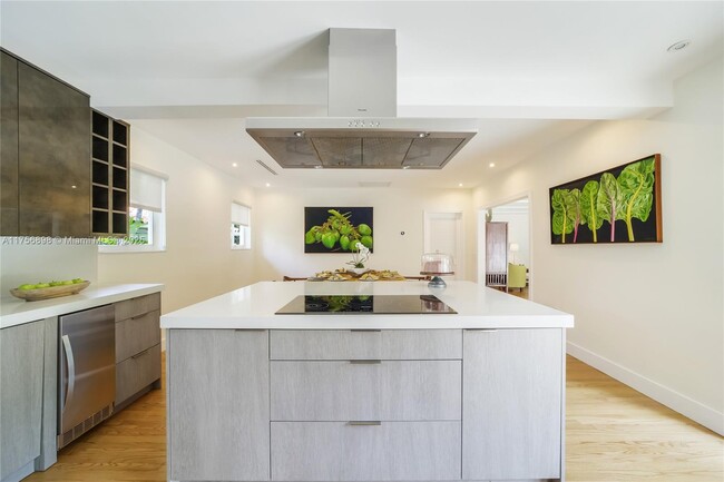 Building Photo - 500 Savona Ave Rental