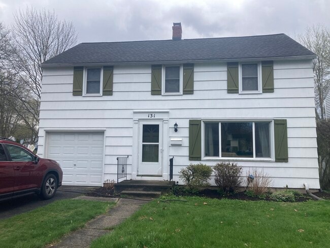 Building Photo - 131 Shelbourne Rd