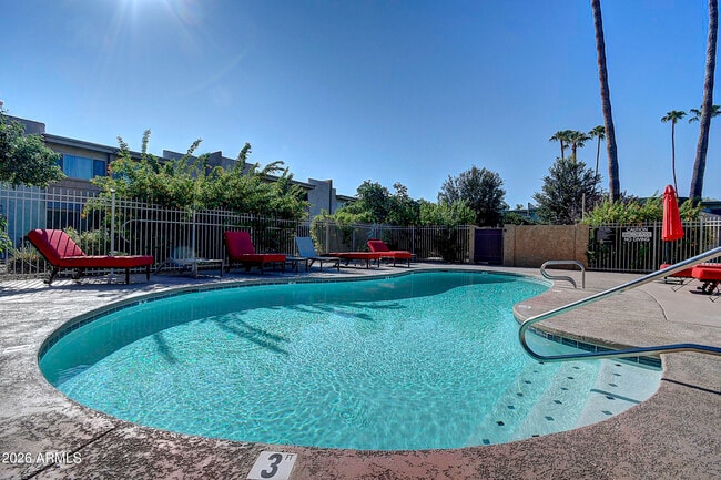 4610 N 68th St Unit 479