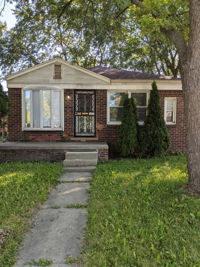 Building Photo - Charming 3-Bedroom Home and 1 Bath for Rent!