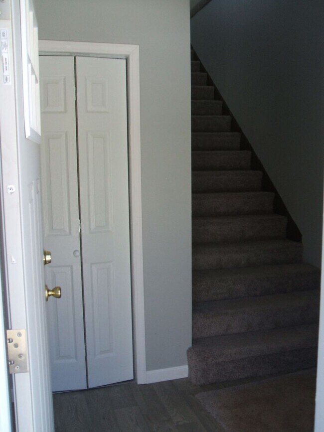 Photo - 1176 Red Hill Rd Unit Apt. 204