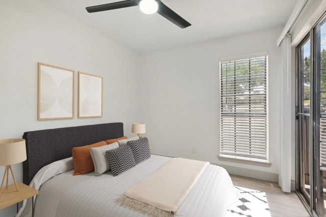 Cross Creek Apartments