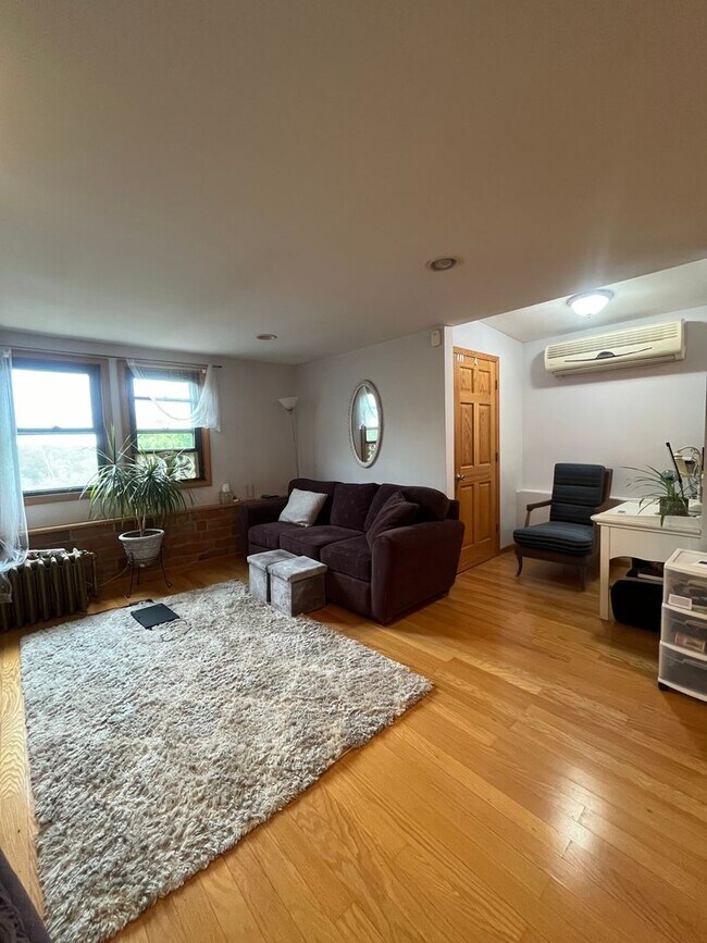 Photo - 1098 Lexington Pkwy N Unit 3