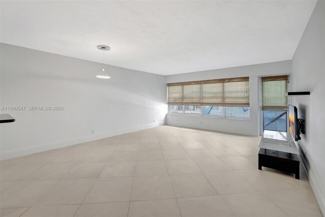 Photo - 3700 Galt Ocean Dr Unidad 303