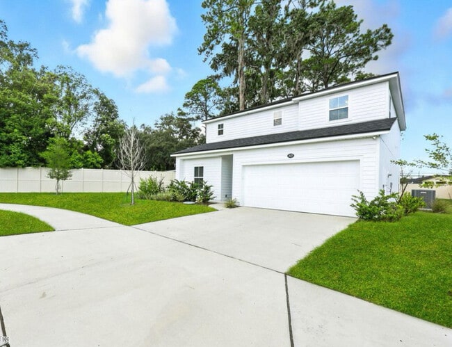 Building Photo - 2127 Sweet Pine Ct Rental