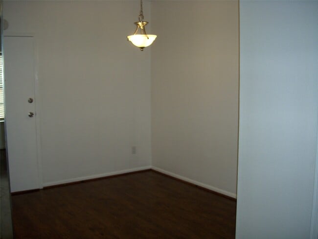 Photo - 9850 Pagewood Ln Unit 1303