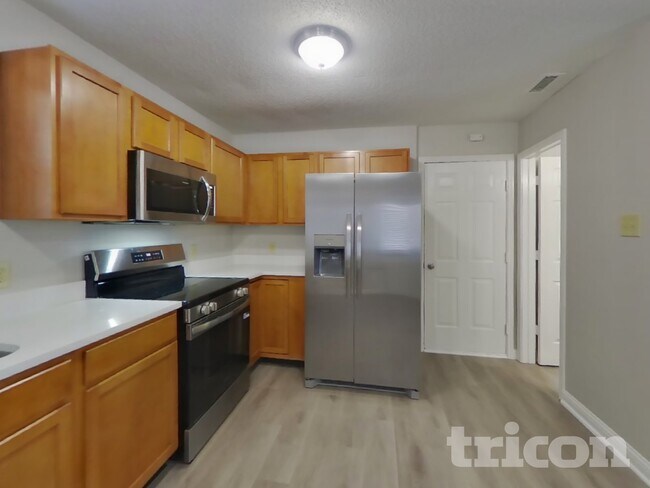 Photo - 1420 Alonzo Pl