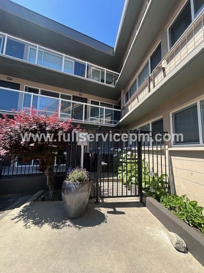 Photo - Alki Beach Living! Spacious Studio! Puget Sound Views! Super Sunsets!