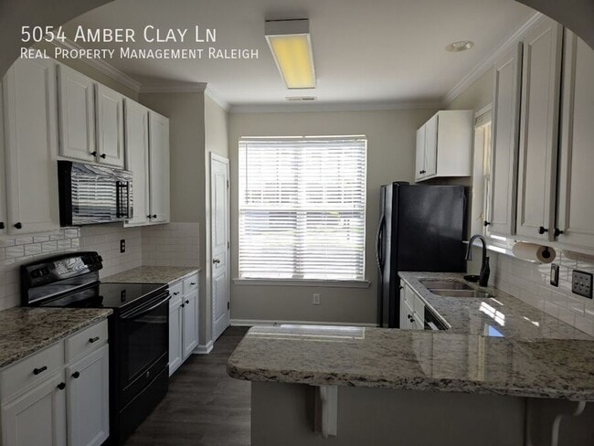 Photo - 5054 Amber Clay Ln