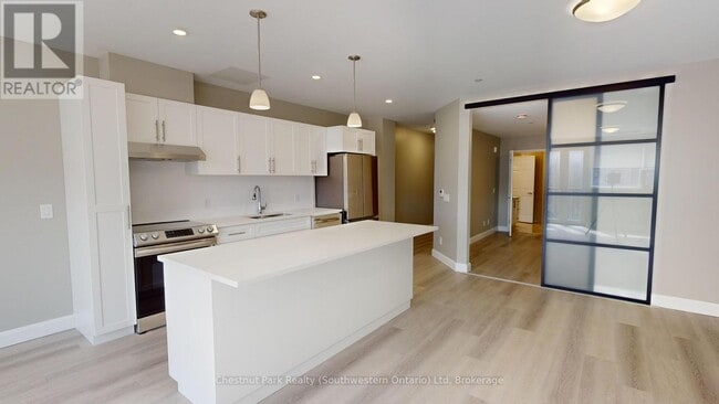 Photo - 2 Quebec St Unité 204