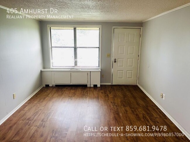 Photo - 405 Amhurst Dr