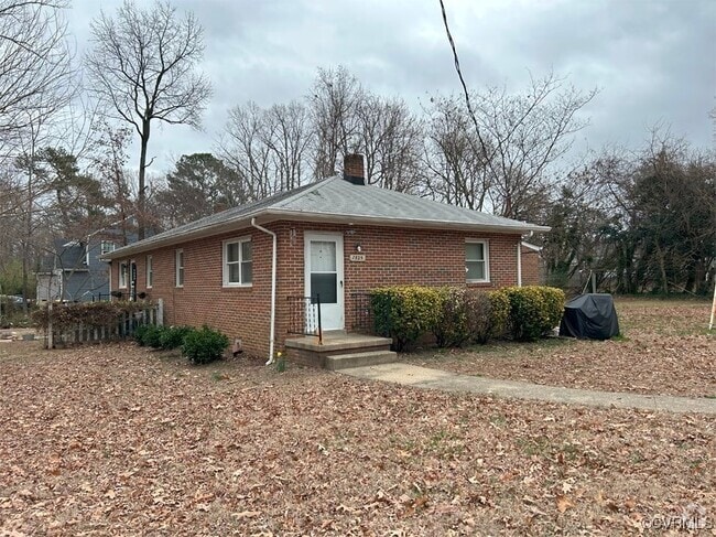 Building Photo - 7825 Senate St Rental