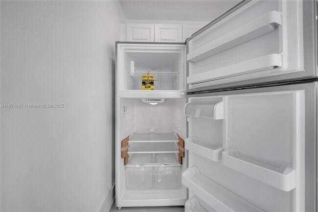 Photo - 3737 NW 20th Ave Unidad 3737