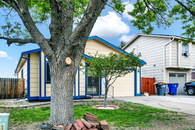 Photo - Updated 3-Bedroom Home with Unobstructed Pikes Peak Views Near Peterson SFB