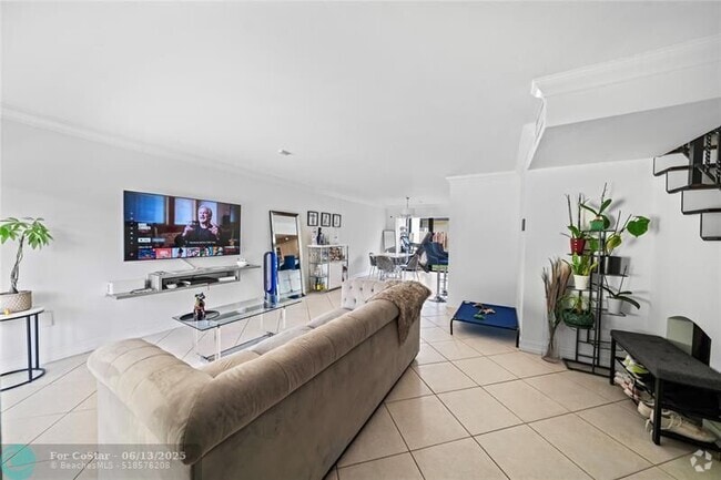 Building Photo - 8745 SW 137th Ave Rental